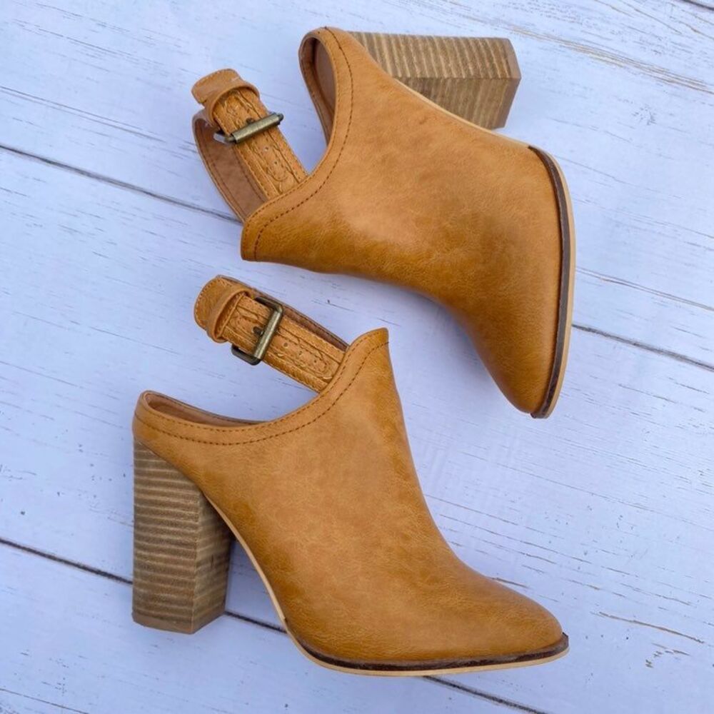 Beast Fashion Boots Size 6